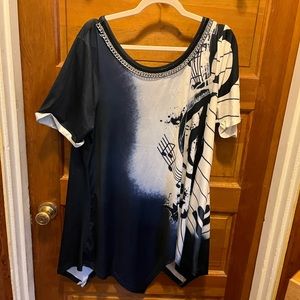 Music note plus size shirt! Extra long